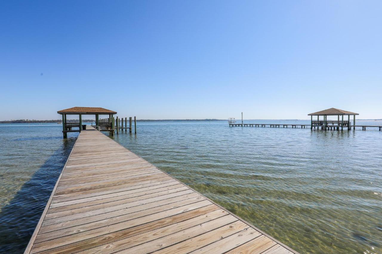 Spacious Home With Waterfront View-Welcome Pets Sneads Ferry Eksteriør bilde