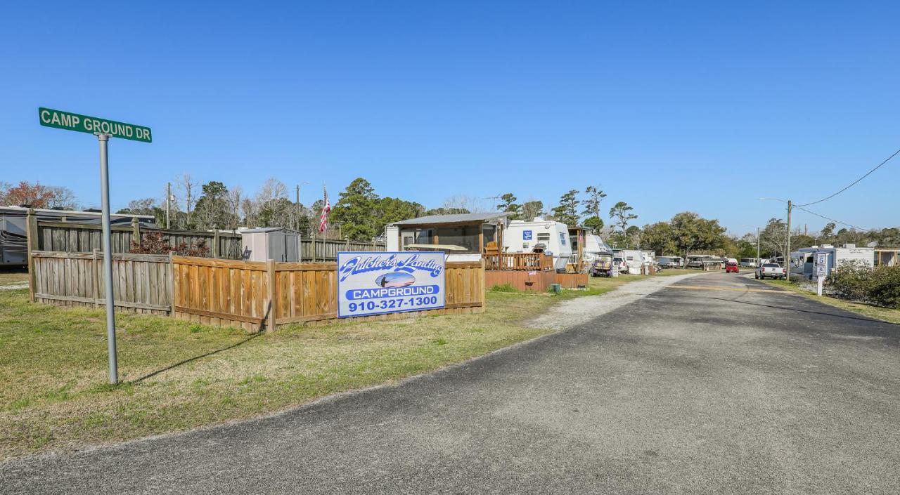 Spacious Home With Waterfront View-Welcome Pets Sneads Ferry Eksteriør bilde