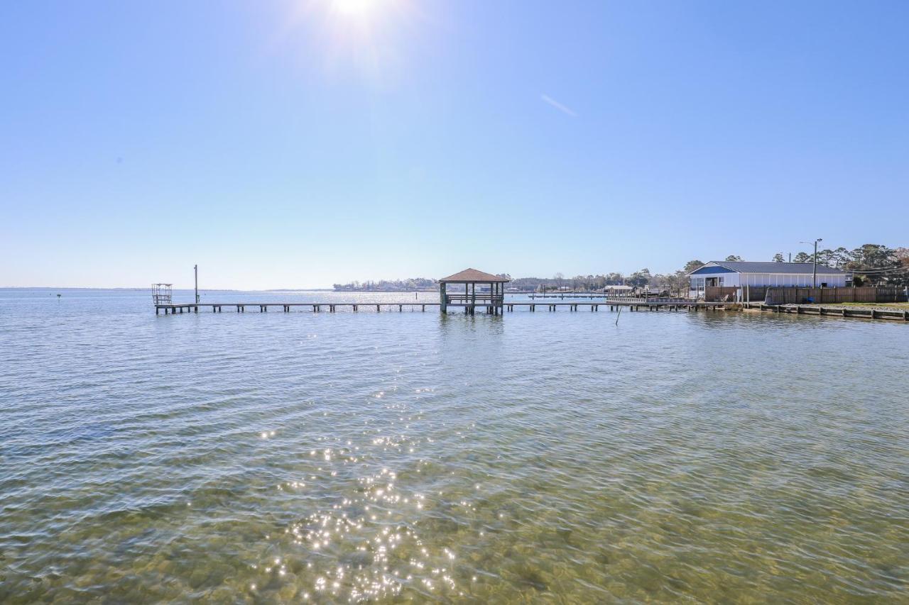 Spacious Home With Waterfront View-Welcome Pets Sneads Ferry Eksteriør bilde