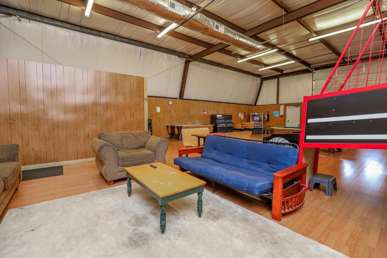 Spacious Home With Waterfront View-Welcome Pets Sneads Ferry Eksteriør bilde